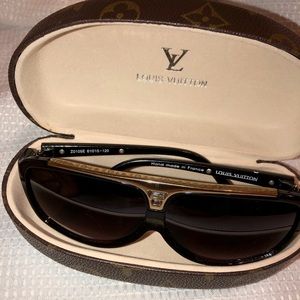 Louis Vuitton Evidence Sunglasses